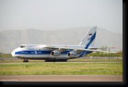 Antonov AN-124 Russia-Douchanbe-03avr2008-DSC_0005.jpg